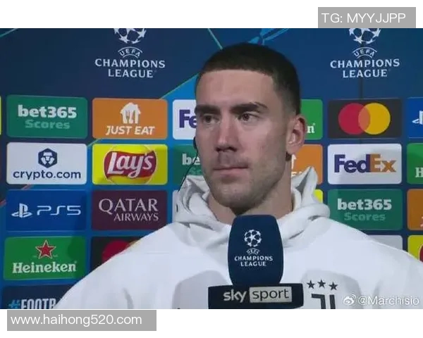 弗拉霍维奇在赛季中的精彩表现引发各界关注与期待